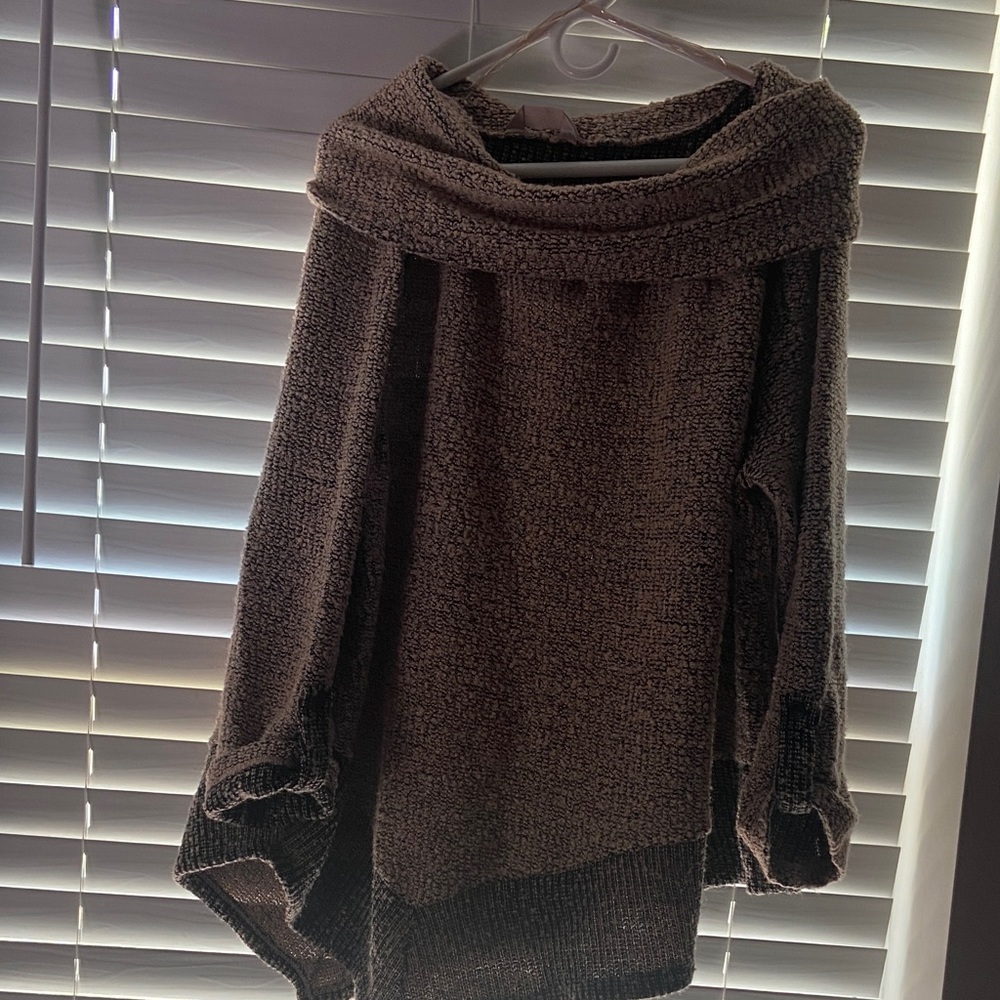 SJS Off-Shoulder Chunky Knit Sweater in multi pink and black color 3X